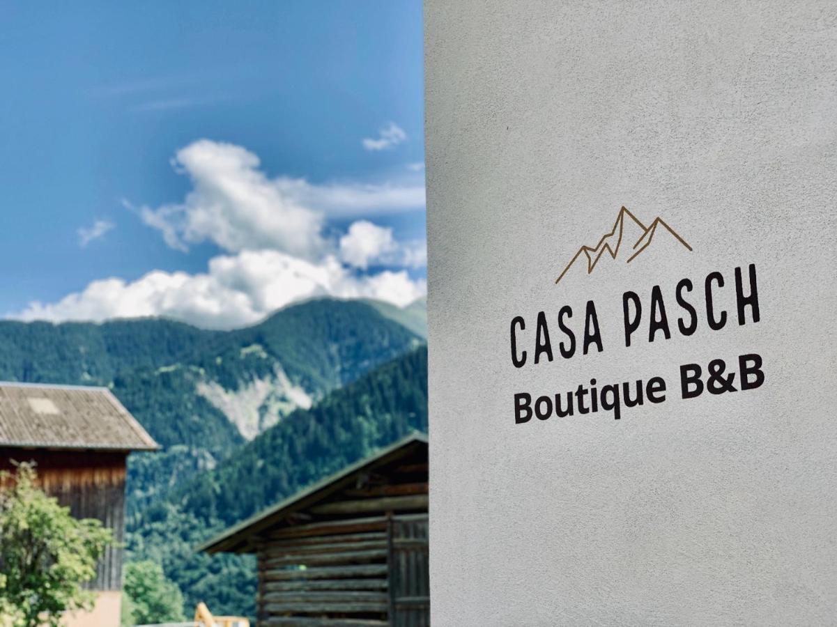 B&B Somvix - Casa Pasch - Boutique Bed and Breakfast in Cumpadials - Bed and Breakfast Somvix