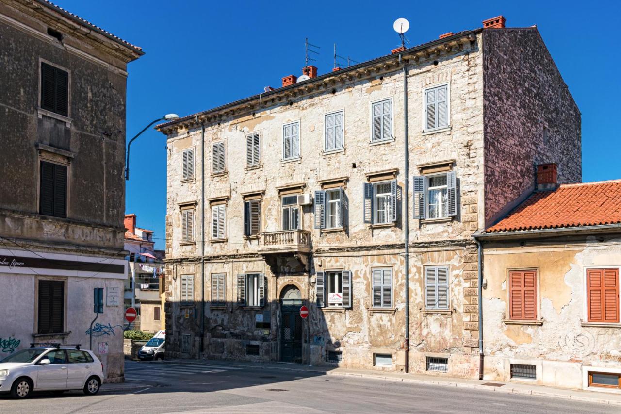 Apartment Augier - City Centre - 100sqm - Free Parking nearby - B&B