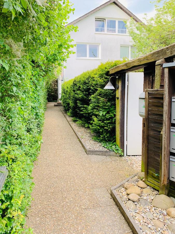 Gästehaus zur Uni Klinik Exklusives Apartment mit Küche und Badezimmer - B&B Homburg