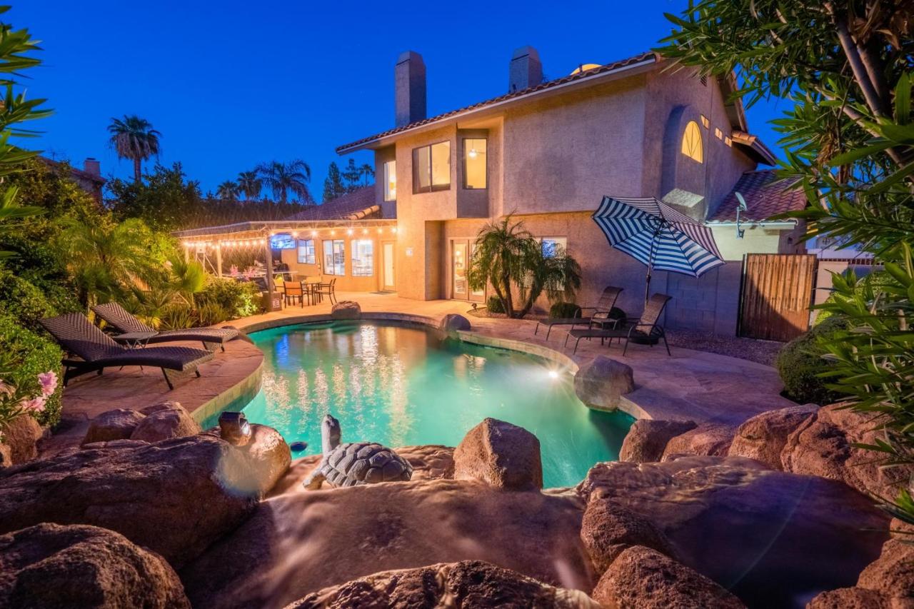 B&B Phoenix - Premier Hosts present Scottsdale Luxury Oasis with Lagoon Pool - Bed and Breakfast Phoenix