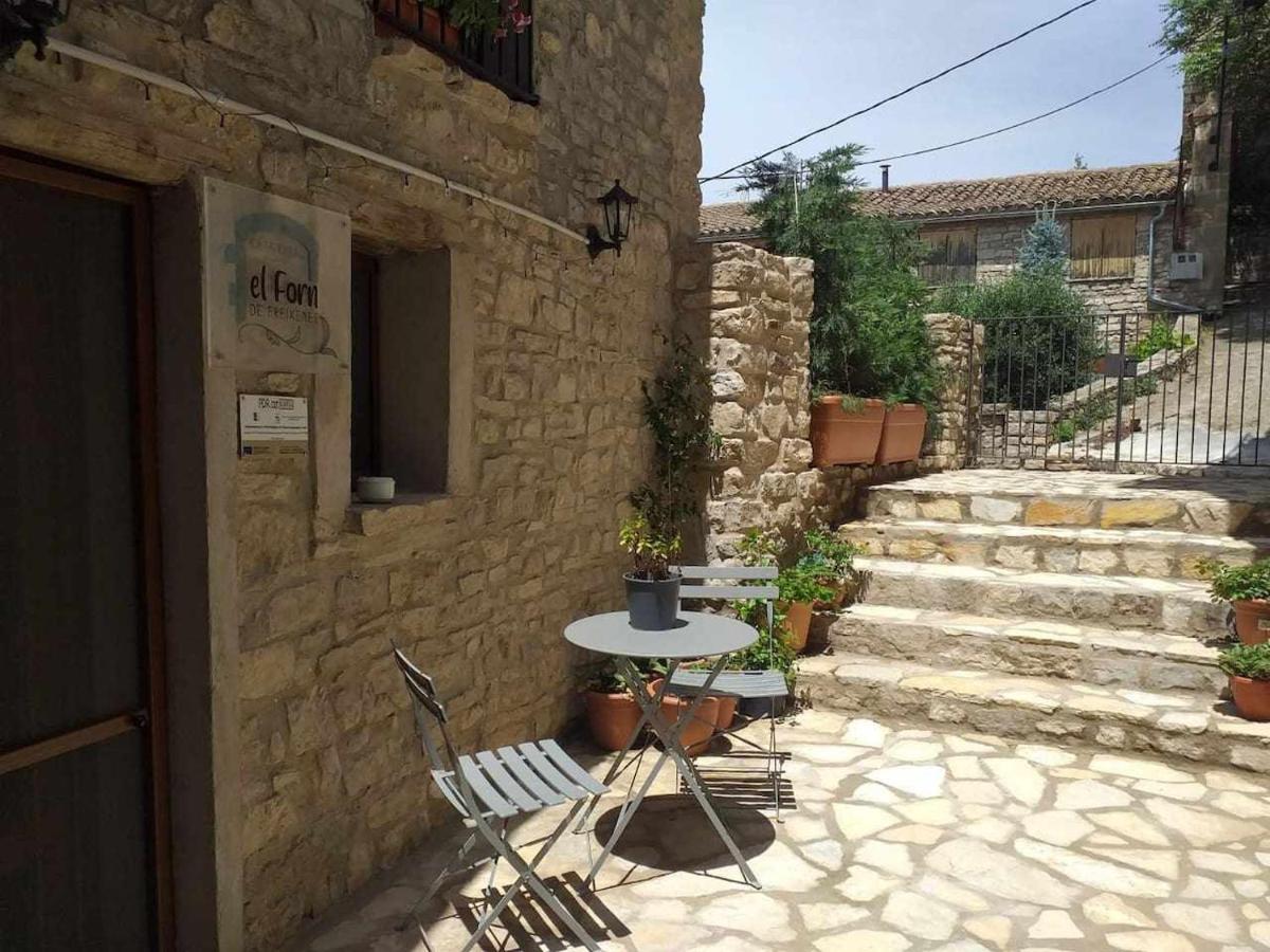El Forn de Freixenet con servicios de un hotel - B&B