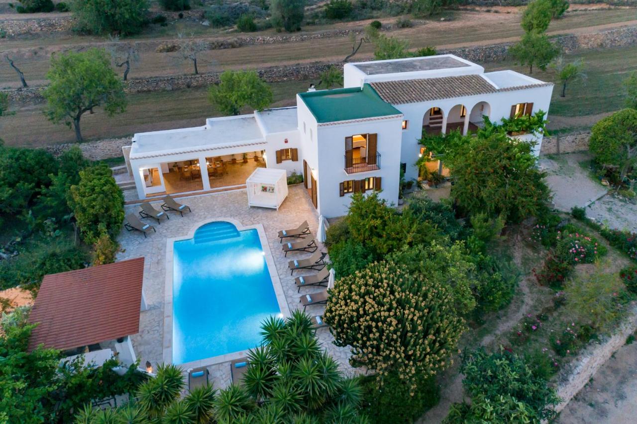 Villa Near Ibiza Town-San Antonio Sleeps 14 - B&B San Jose de la Atalaya