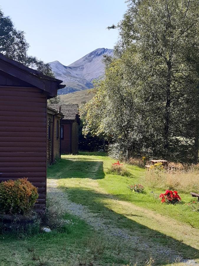 Kinlochewe Mountain Chalets - Chalet 3, Birch - B&B