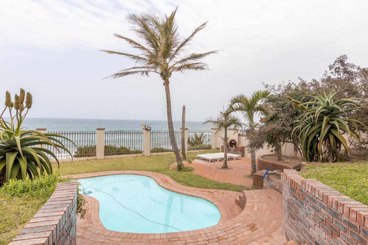 Comp Beach Road 21 - Family Only - Back Up Generator - B&B Ballito