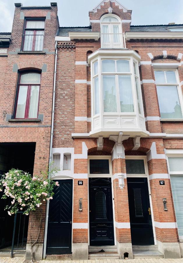 B&B Tilburgo - NineT7 - Bed and Breakfast Tilburgo