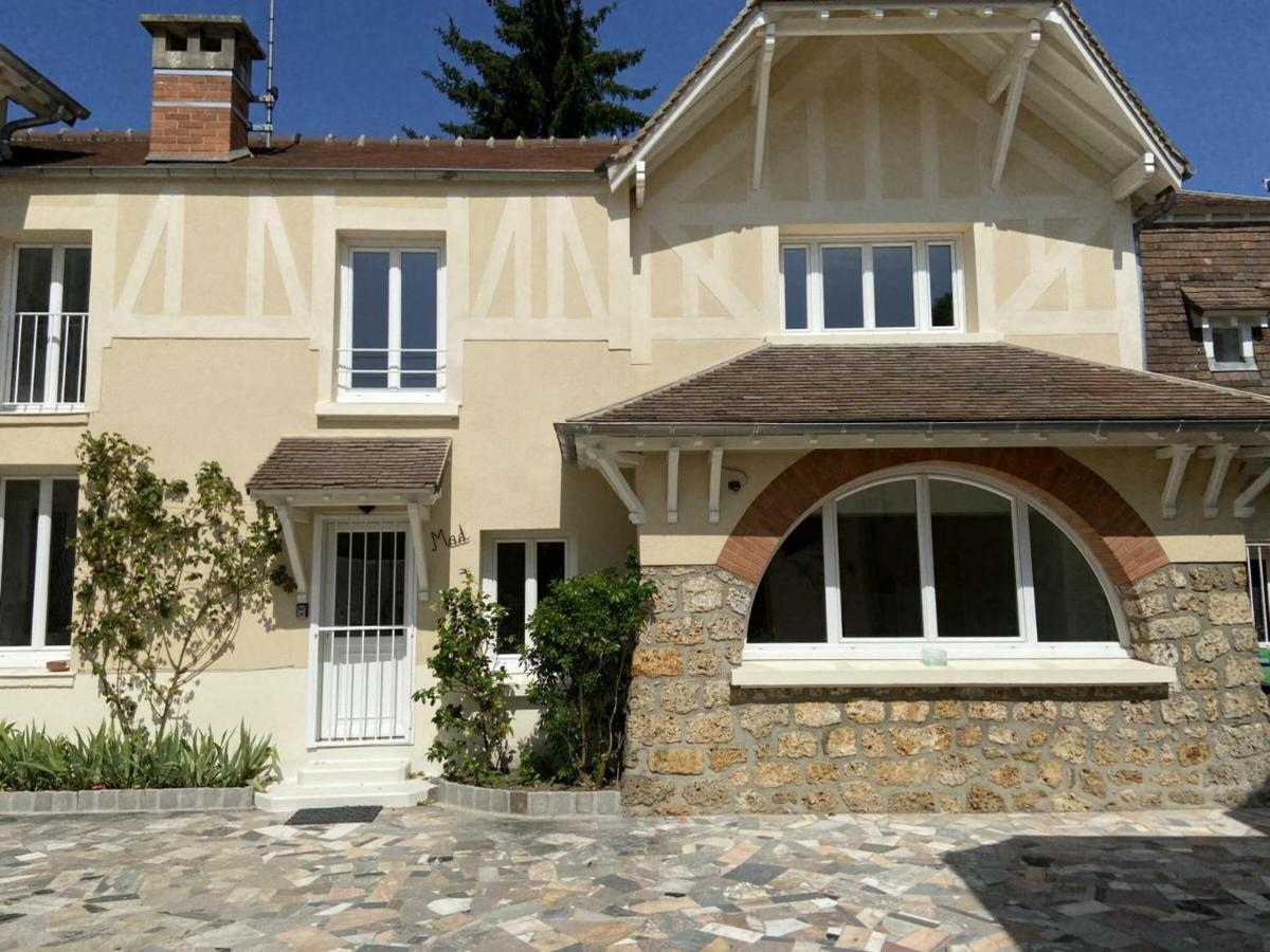 Gîte rénové de charme avec parc, étang, proche de Paris et Versailles - FR-1-527-11 - Ferienwohnung