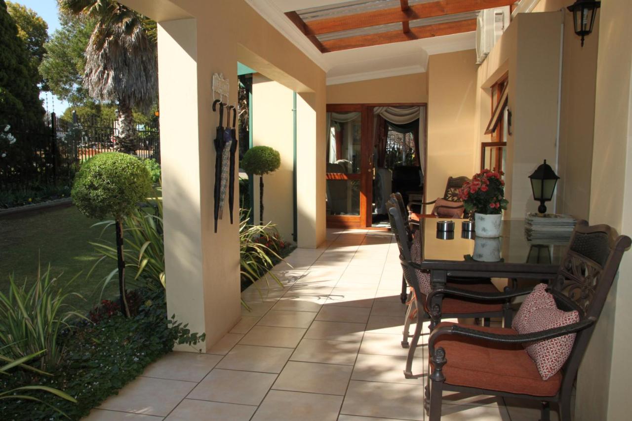 LUXURY FAMILY EN-SUITE ROOM @ 4 STAR GUEST HOUSE - Chambres d’hôtes