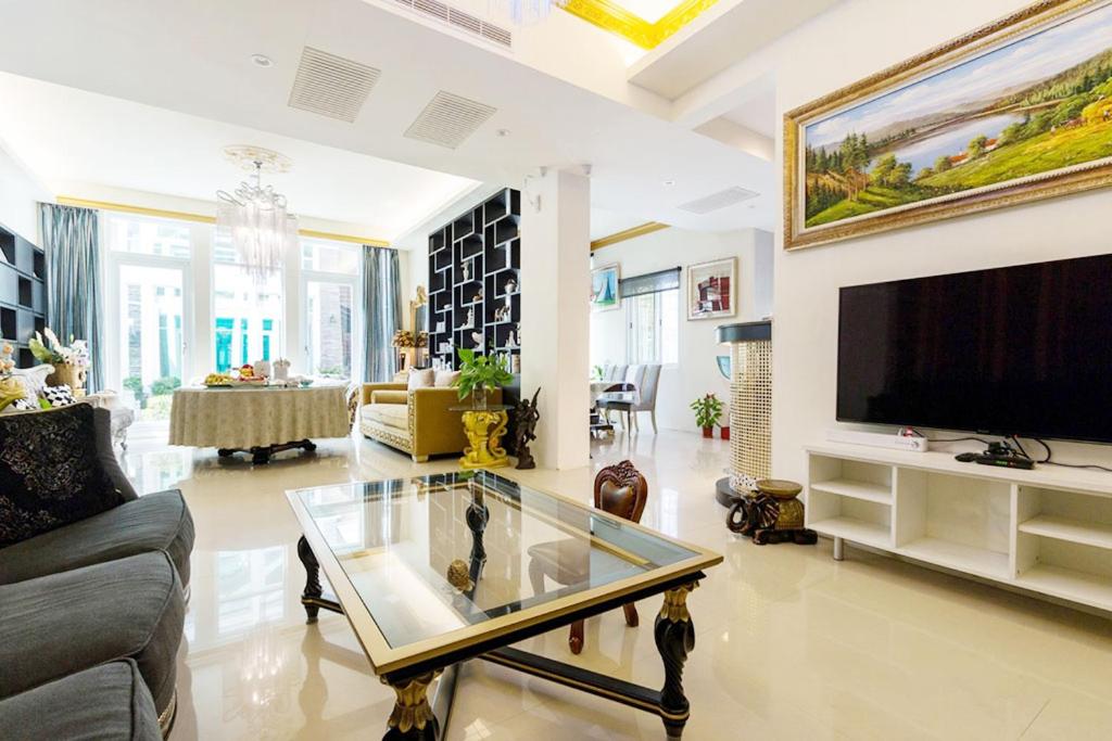 北歐小宅-市區電梯民宿附停車位 - B&B Hualien City