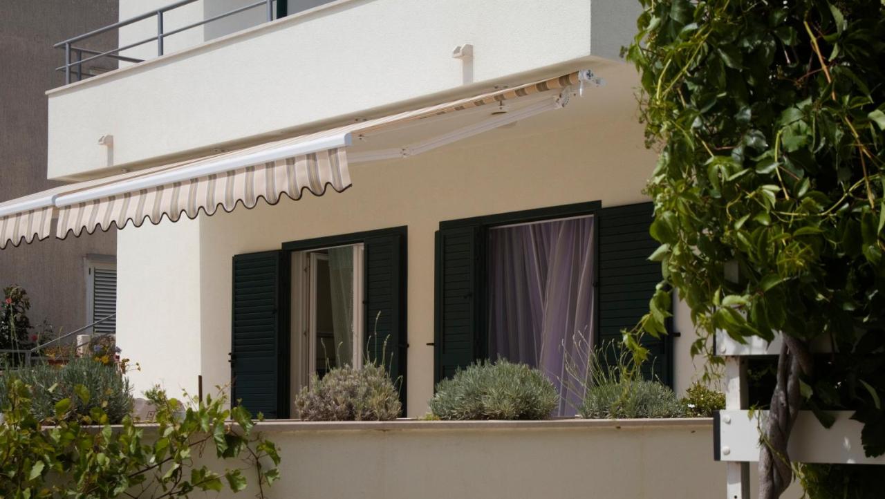 Appartamento con 1 Camera da Letto, Terrazza e Vista Mare
