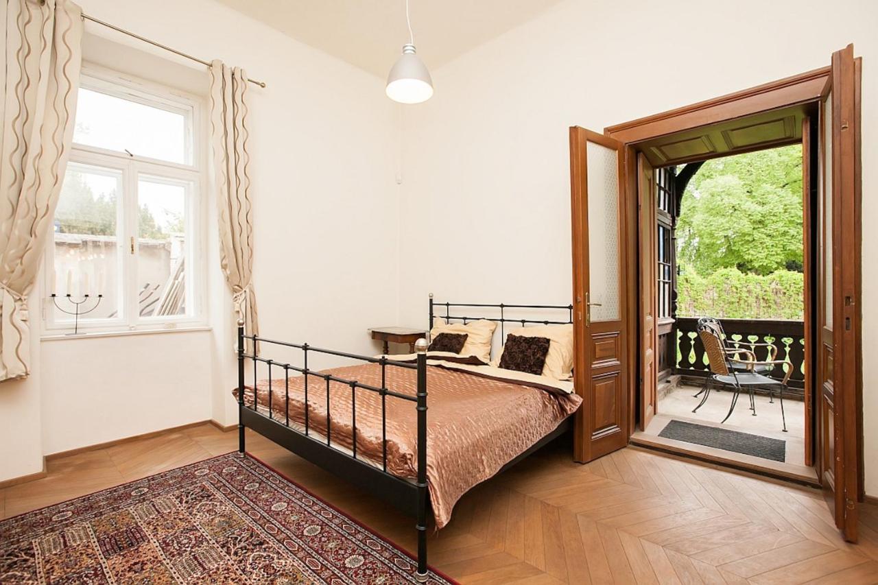 Two-Bedroom Apartment (4 Adults)
