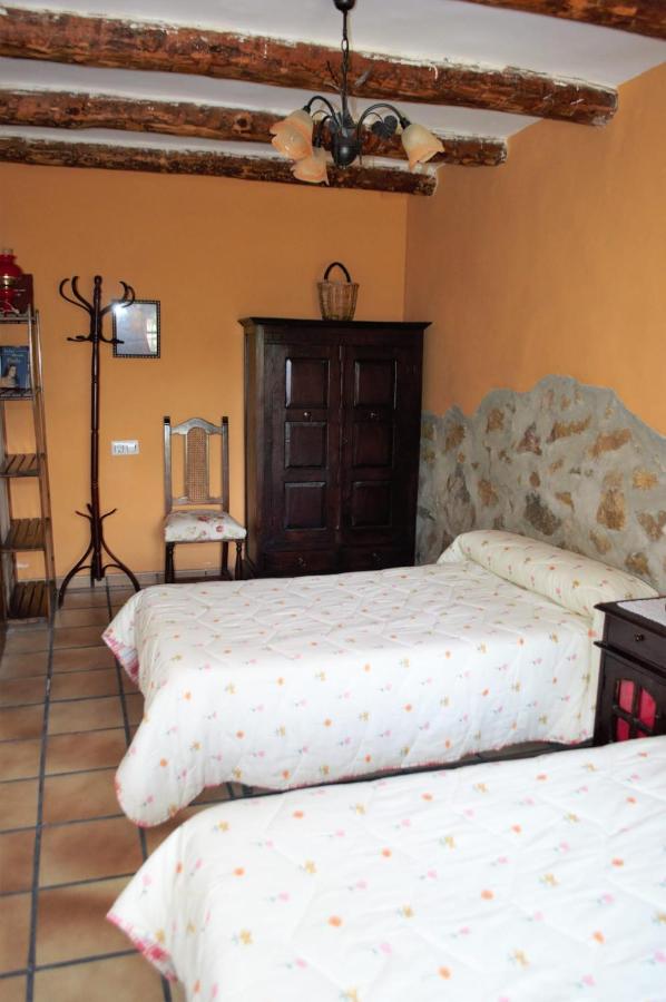 Zweibettzimmer mit Bad