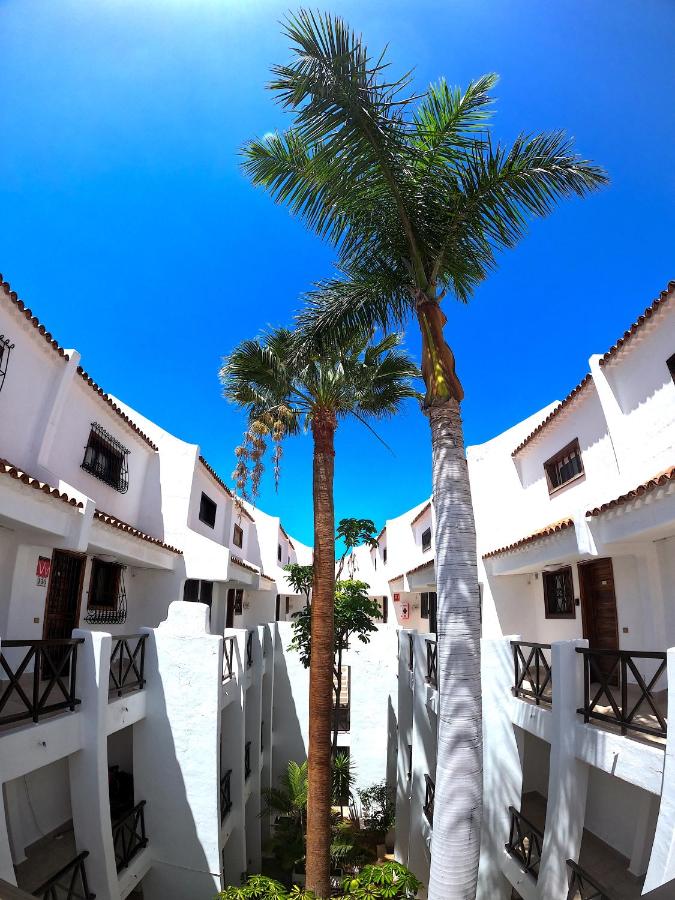 Parque Santiago I - 2 Bedroom - 1 Bathroom - Open plan living - Kitchen area - Extra large balcony - First Floor Apartment - Ferienwohnung