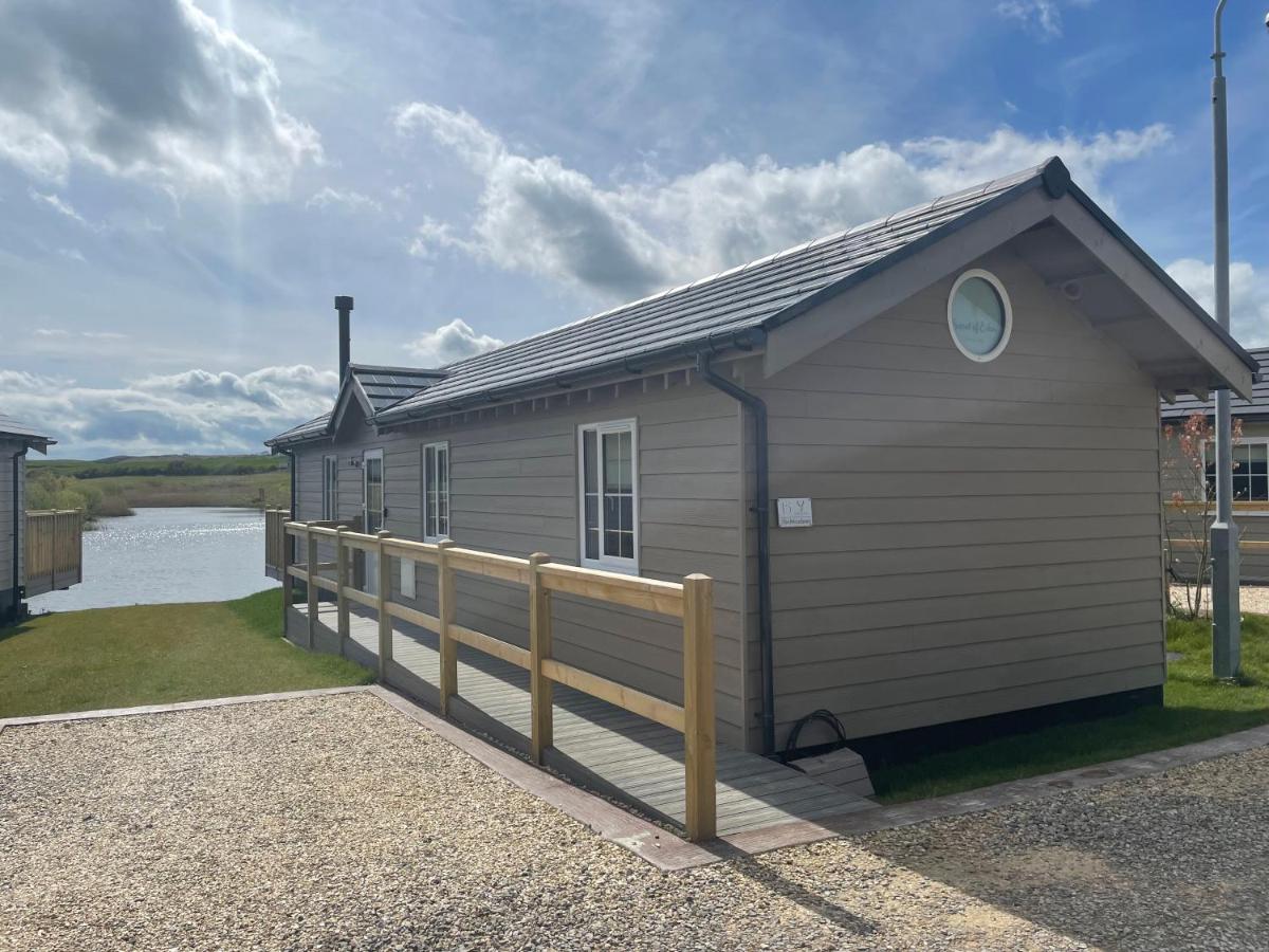 Secret Of Eden Lake View Lodge - B&B Filey