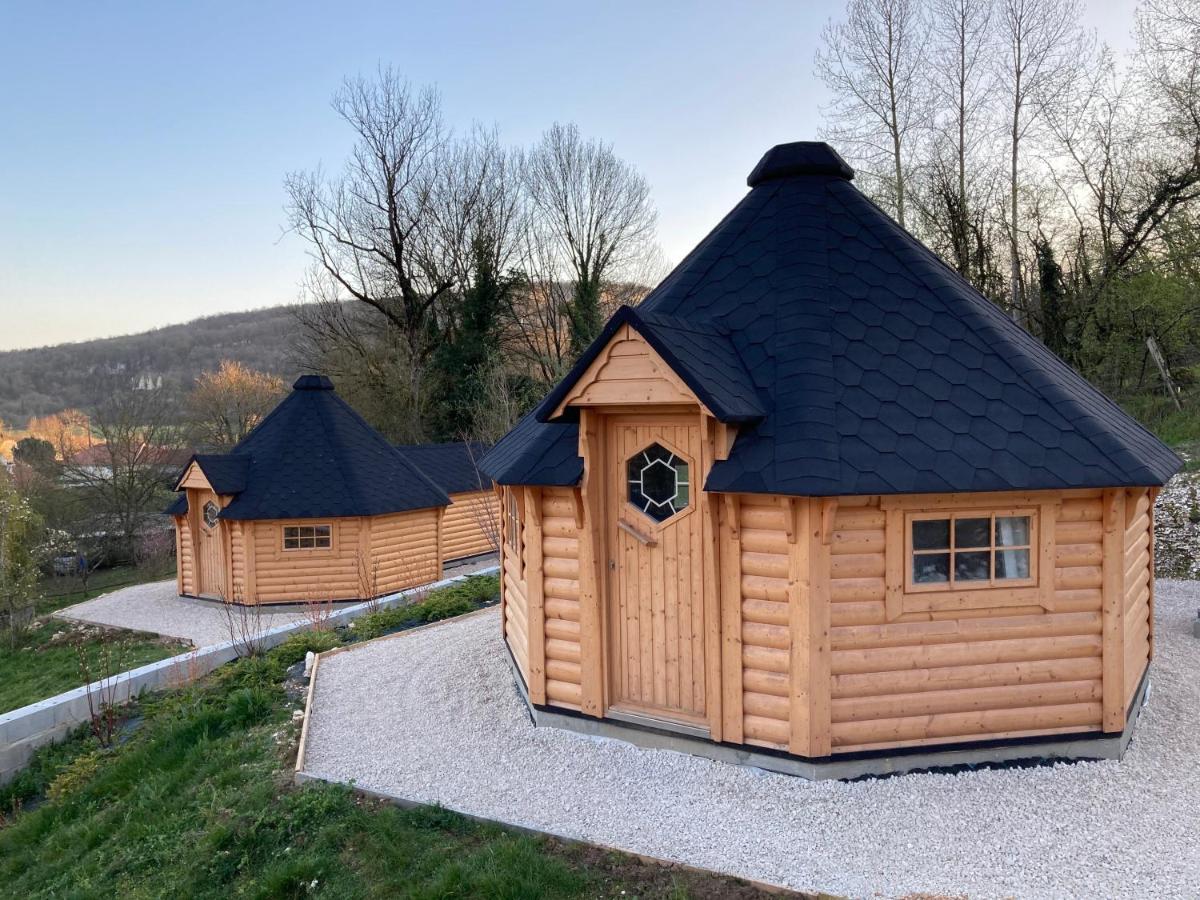 Vierpersoonskamer met Eigen Externe Badkamer