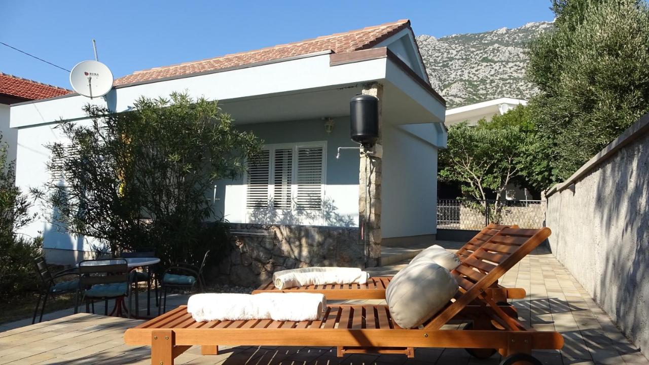 35 meters from sea Apartment Keser and House for rent - B&B Karlobag