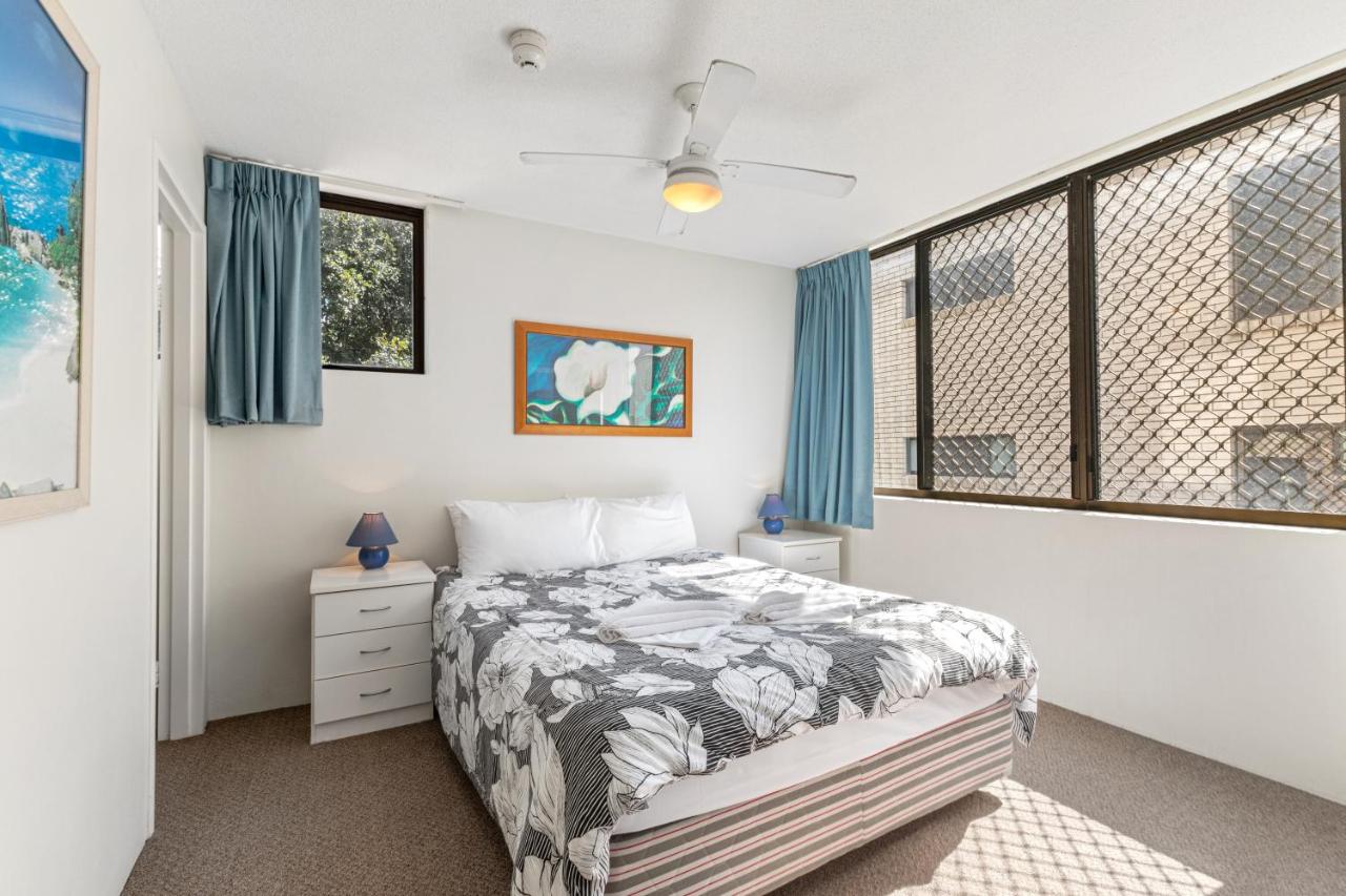 B&B Caloundra - Sea Point Ocean Apartments - Bed and Breakfast Caloundra