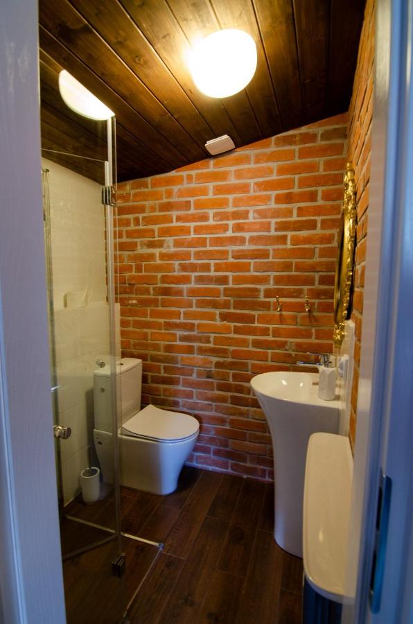 Zweibettzimmer mit eigenem Bad