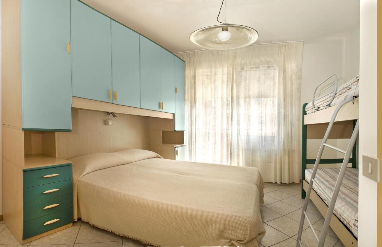 One-Bedroom Apartment - Green