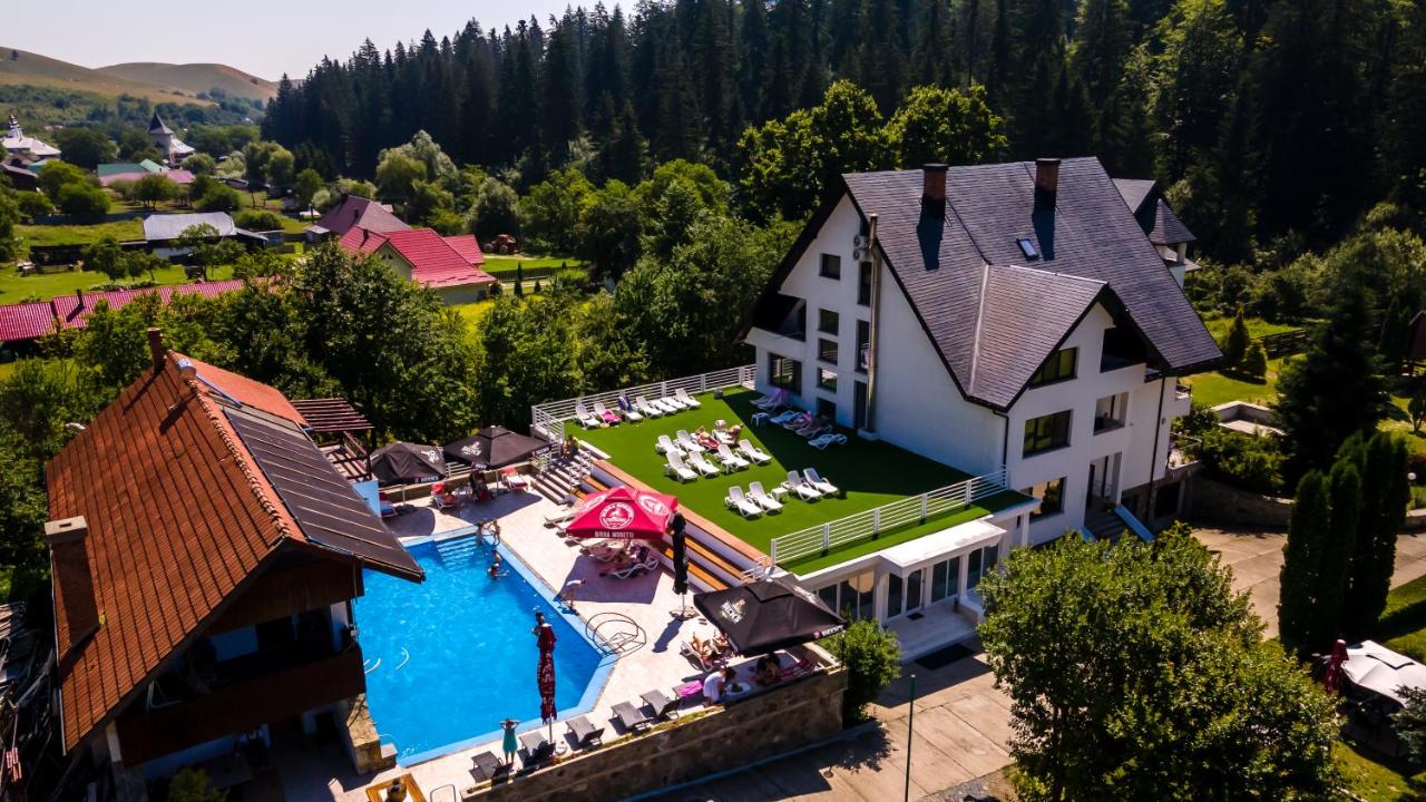 Pensiunea Almas - B&B Piatra Neamţ