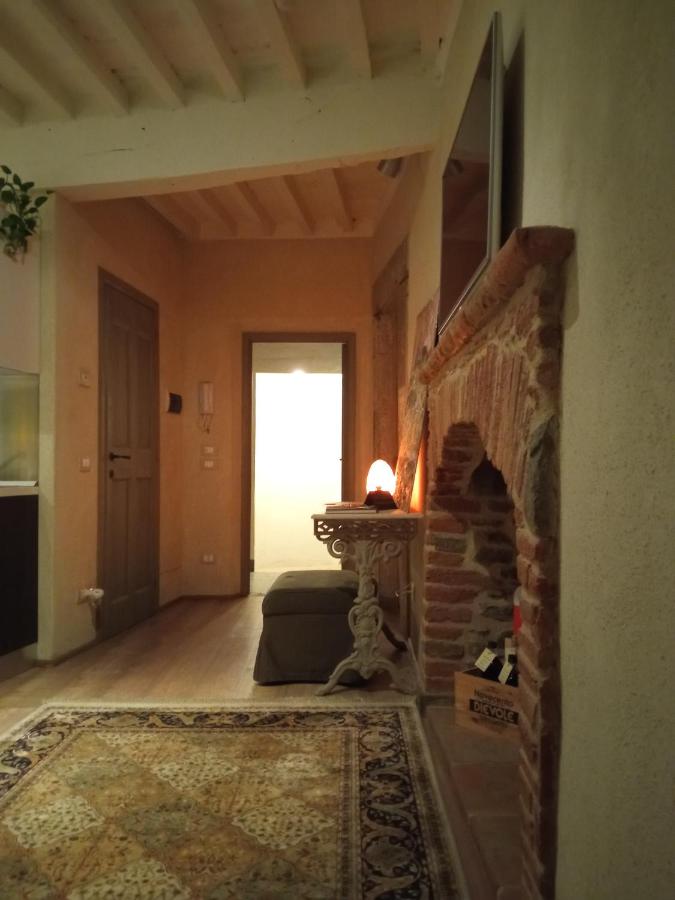 Appartamento Io e Te Cortona centro storico - seconda doccia su romantica corte - B&B