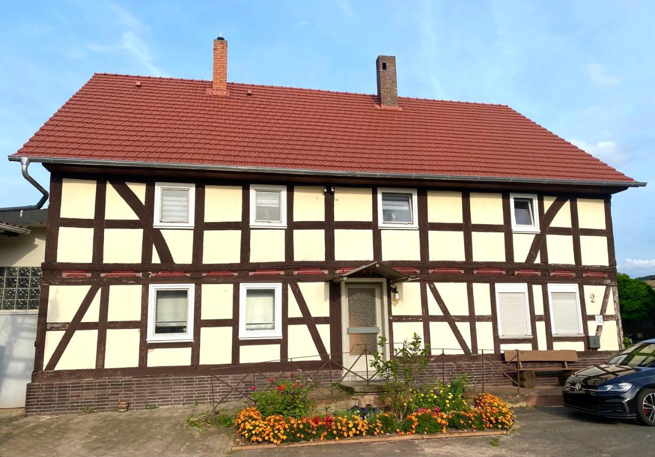 B&B Handthal - PferdeFairStand‘s Ferienwohnung - Bed and Breakfast Handthal