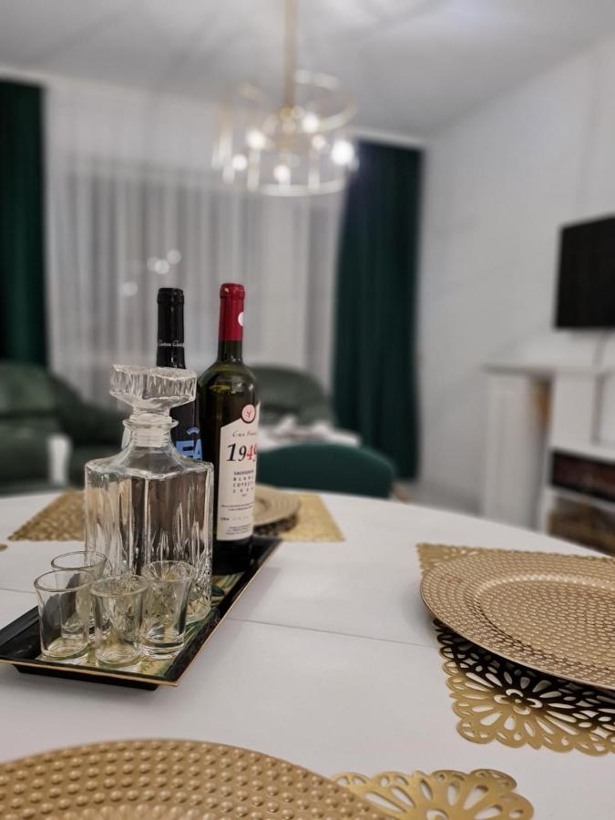 Apartament Larysse - B&B Oradea