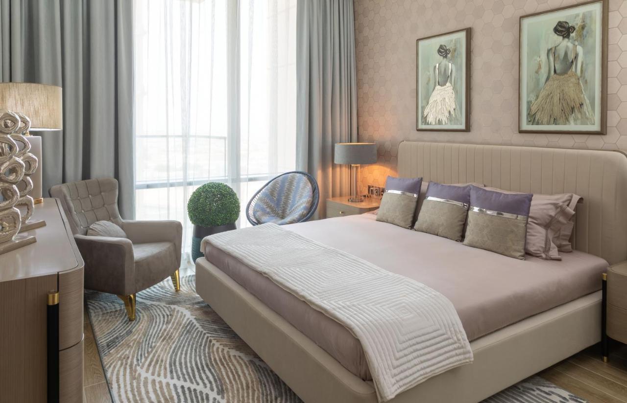 Royal Club By RVHR, Noora Tower, Al Habtoor City, Business Bay - Bed and Breakfast Dubai