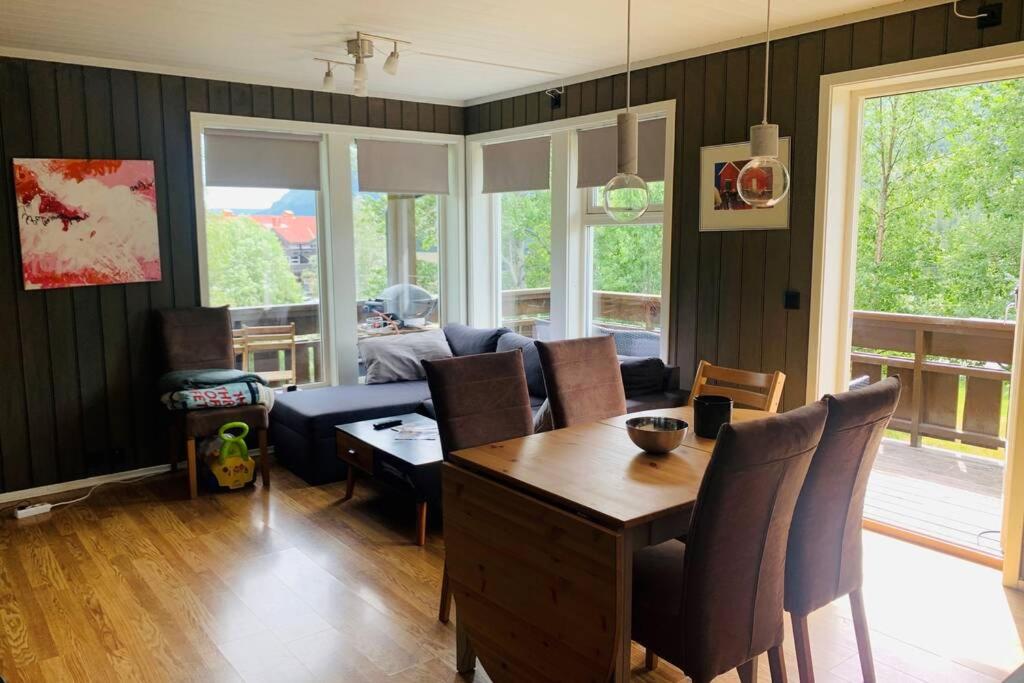 B&B Hemsedal - Super sentral, flott og solrik leilighet i sentrum - Bed and Breakfast Hemsedal