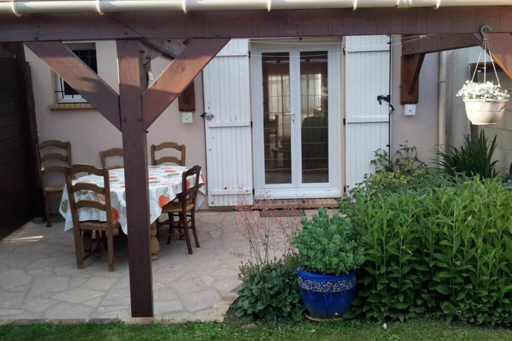 Agréable logement dans petit village sud-essonne - Ferienwohnung