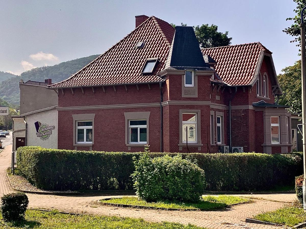 FeWo26 im Sagenharz - stilvolles Family-Apartment, 2 SZ, Klimaanlage, WLAN, Netflix & Free Parking - Chambres d'hôtes Thale