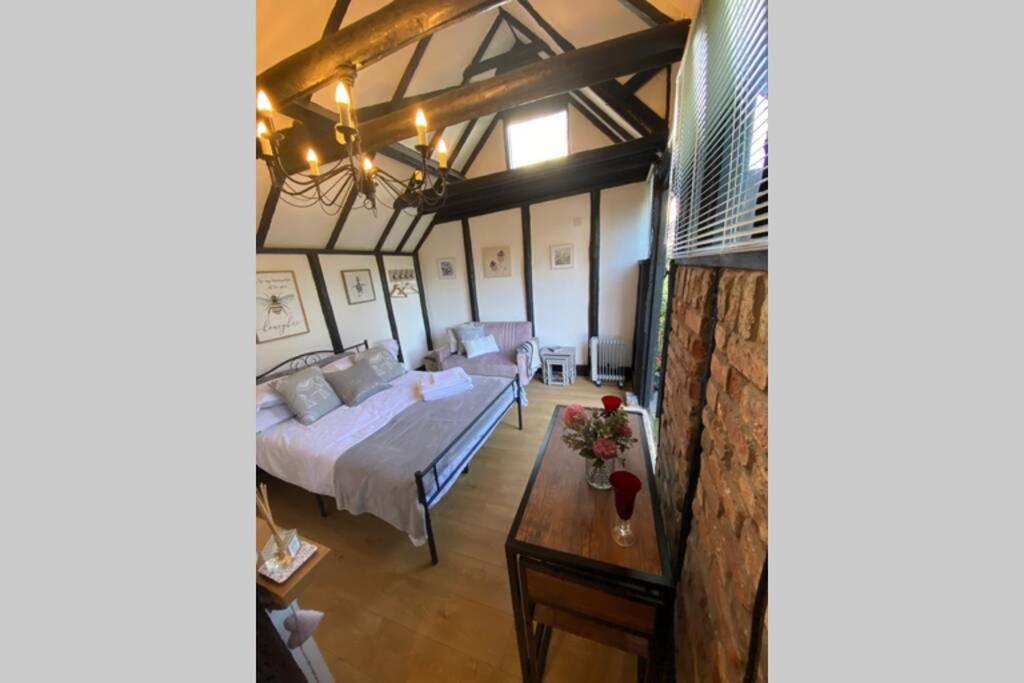 B&B Bracknell - Windsor/Ascot/Bracknell beautiful barn - Bed and Breakfast Bracknell