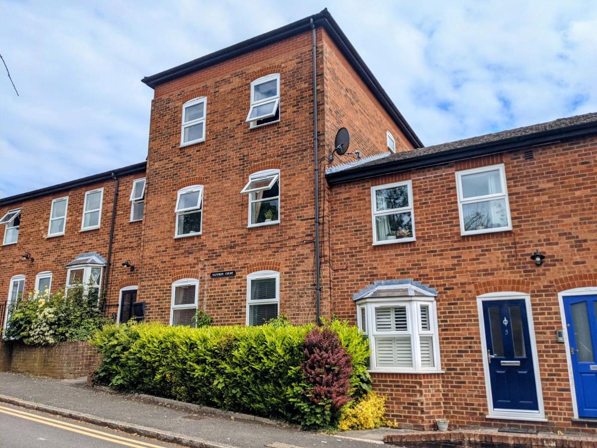 Saffron Court by Wycombe Apartments - Apt 06 - B&B