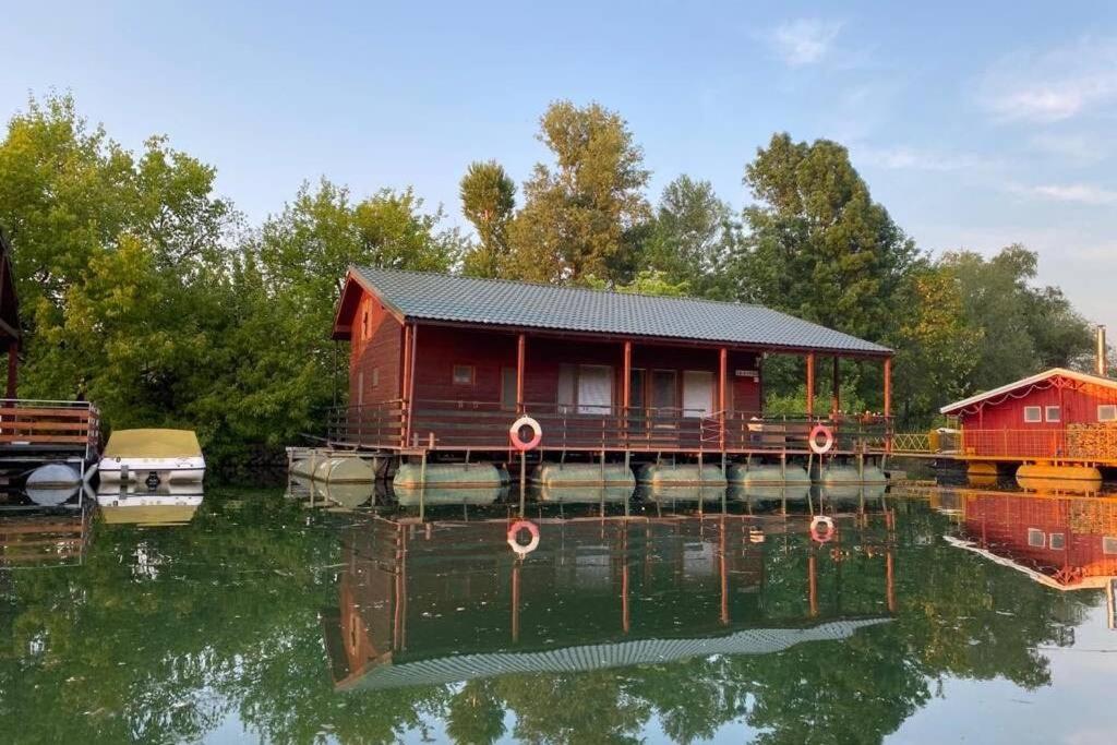 Houseboat - Beacon of happiness - B&B