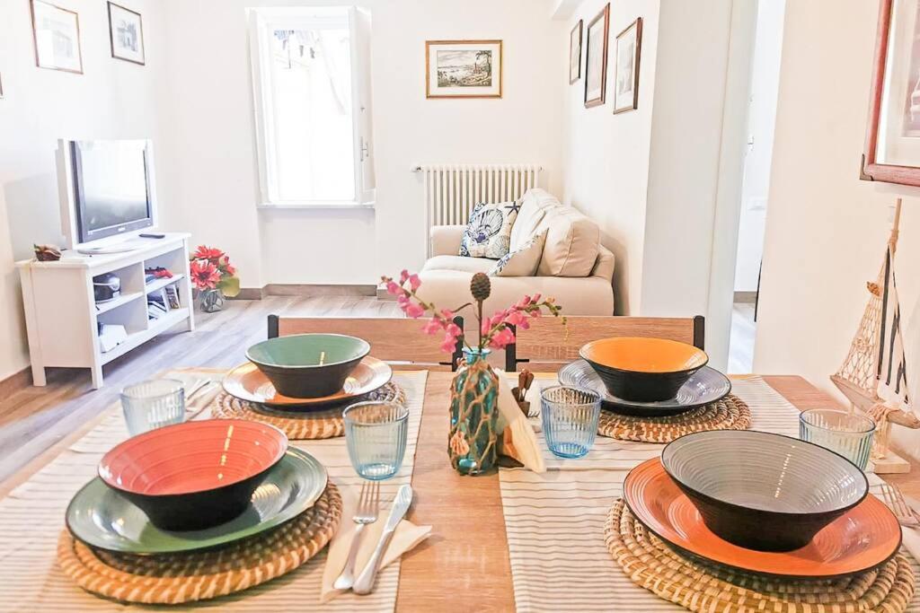 CASA VALENTINA-Appartamento in punto strategico con vista - Chambres d'hôtes Gaète