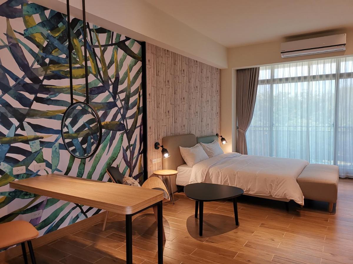 Large Double Room with Garden View and Balcony