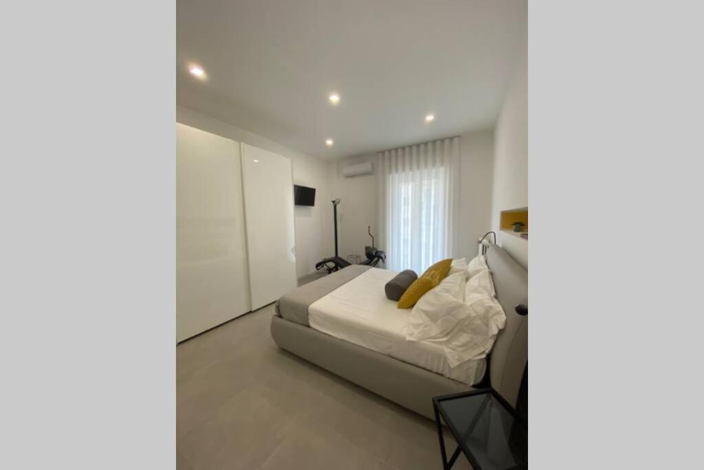 Ambra del Simeto Appartamento moderno vicino il Teatro Greco - B&B Siracusa