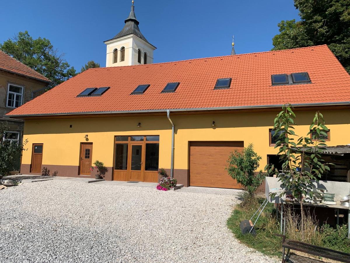 Apartmány Statek Bezdědice - B&B