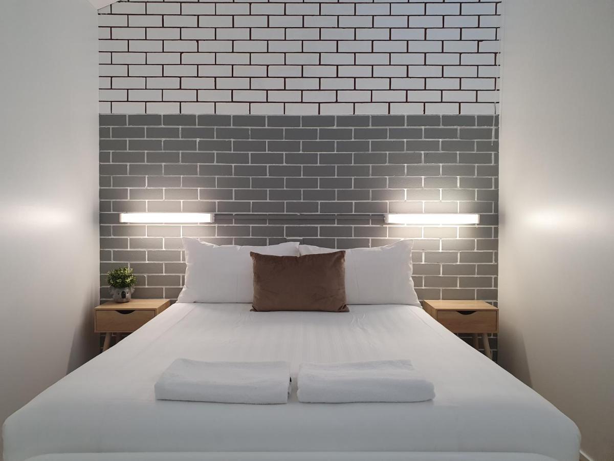 Three-Bedroom House with Twin Beds
