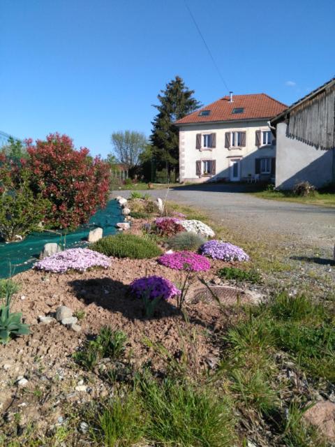 B&B Lachapelle-sous-Chaux - Les Chambres d Odile - Bed and Breakfast Lachapelle-sous-Chaux