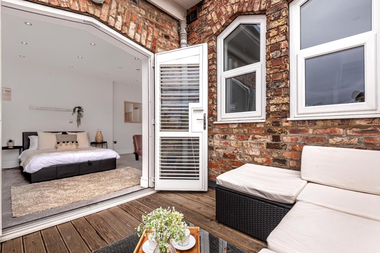 Locket Studio - Cosy Apartment with Balcony - B&B