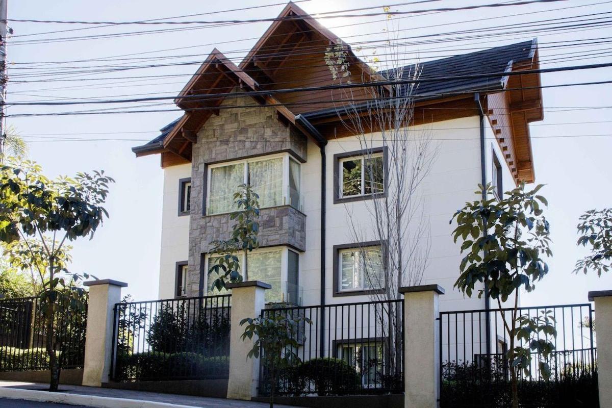 Apartamento 5 pessoas em gramado - B&B