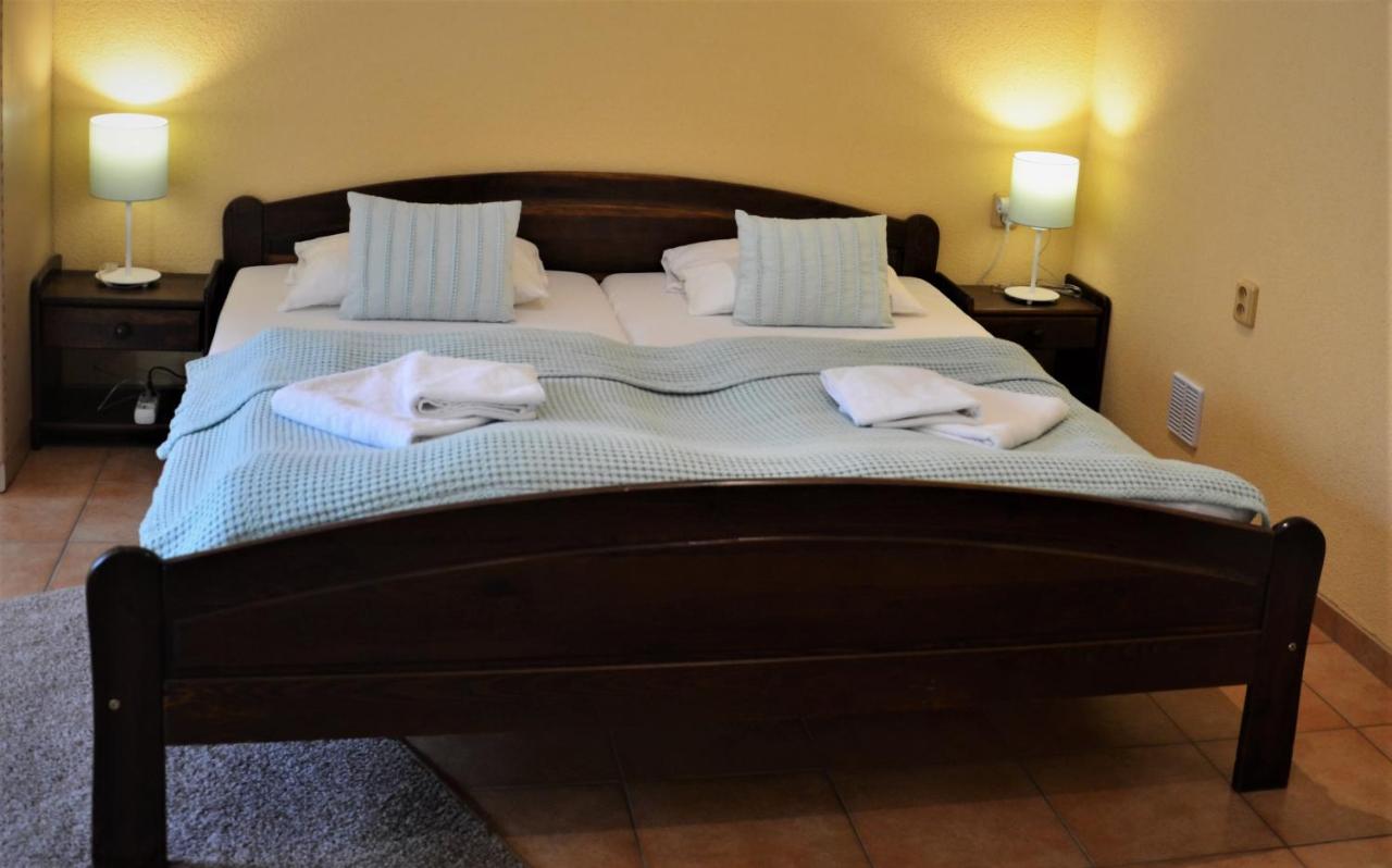 Apartment (2 Adults)