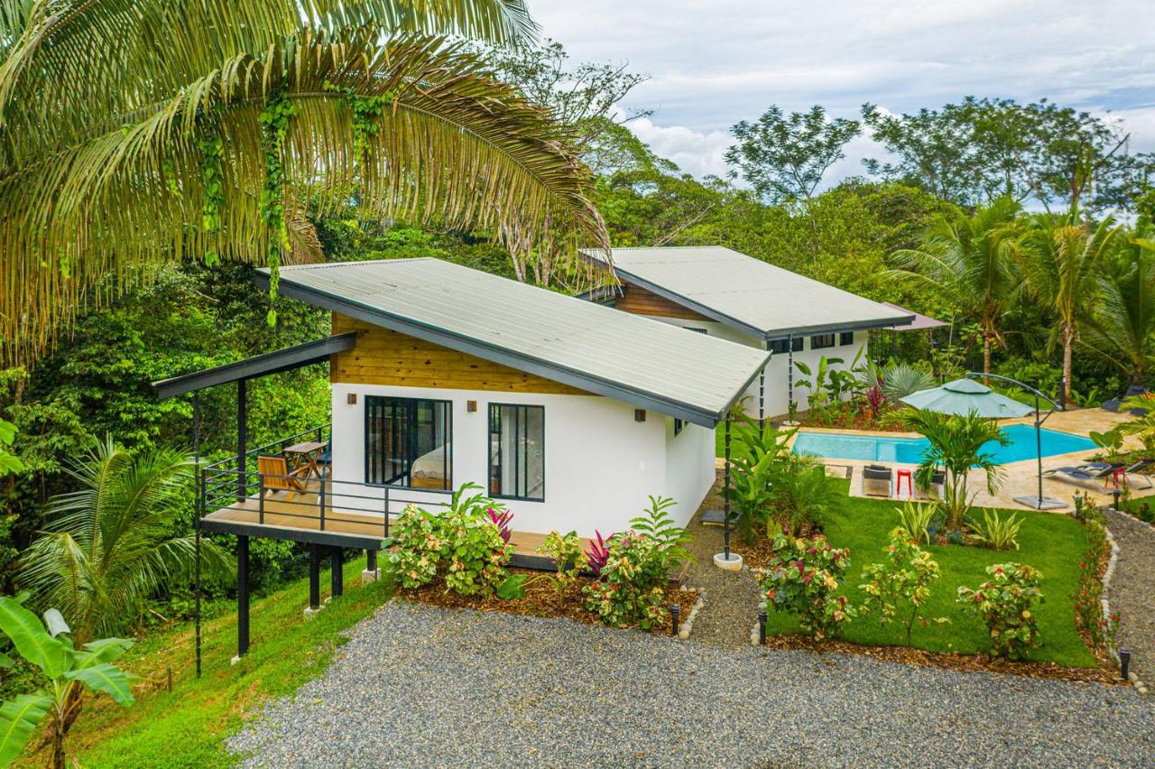 Deluxe Bungalow with Garden View
