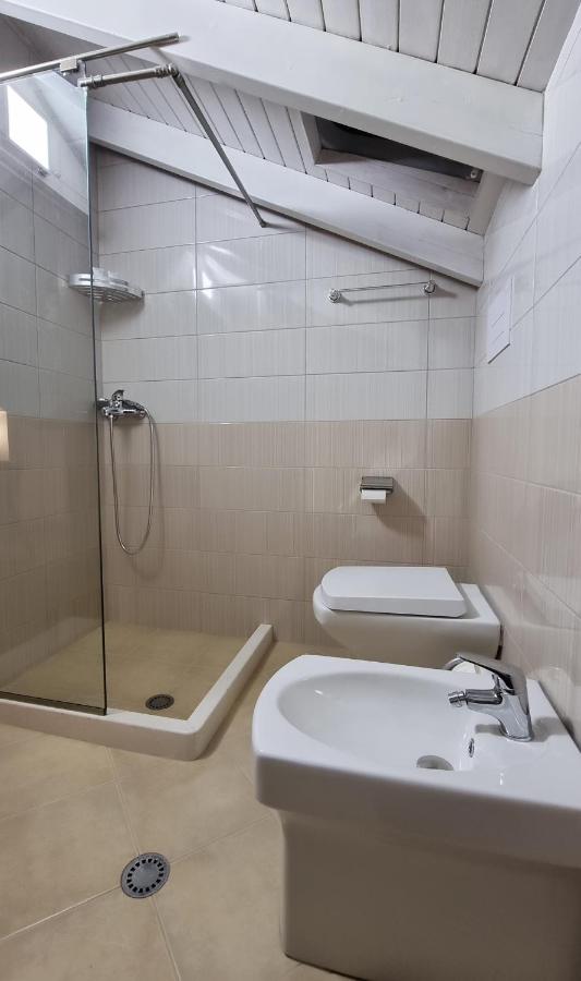 Chambre Triple - Vue sur Ville