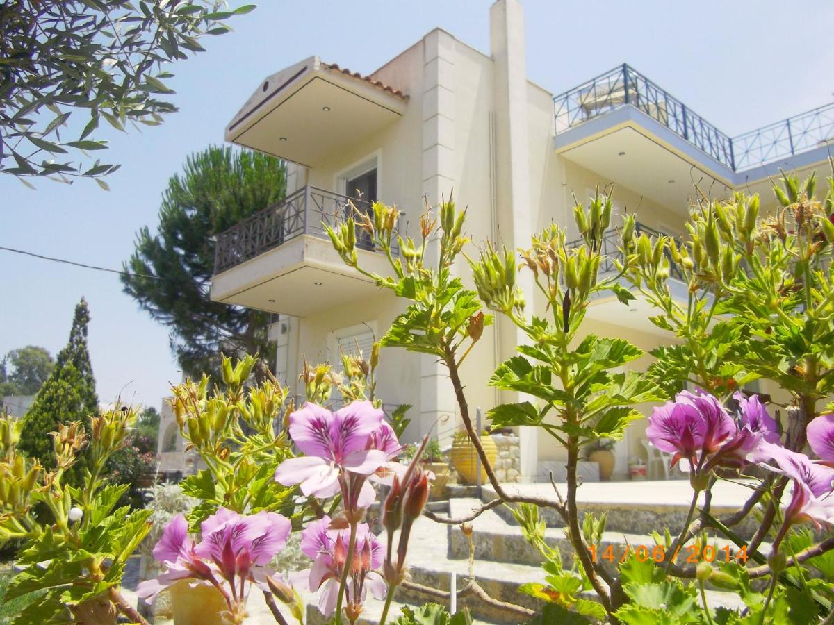 Areti & Maria Apartments - B&B