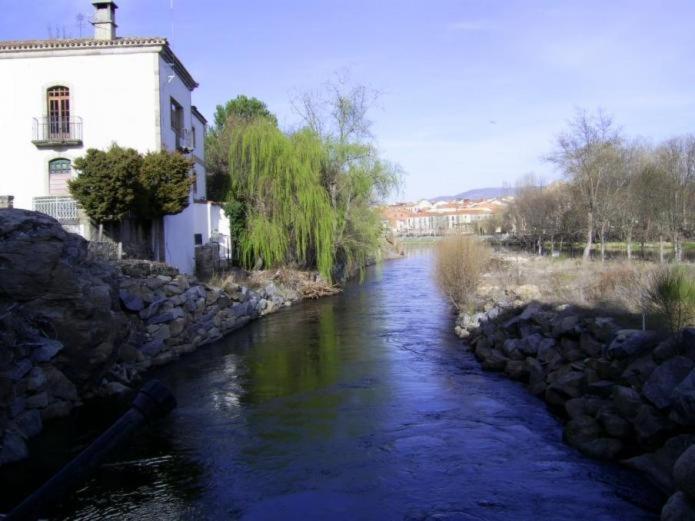 B&B El Barco de Ávila - Casa Rural La Central-La Higuerilla - Bed and Breakfast El Barco de Ávila