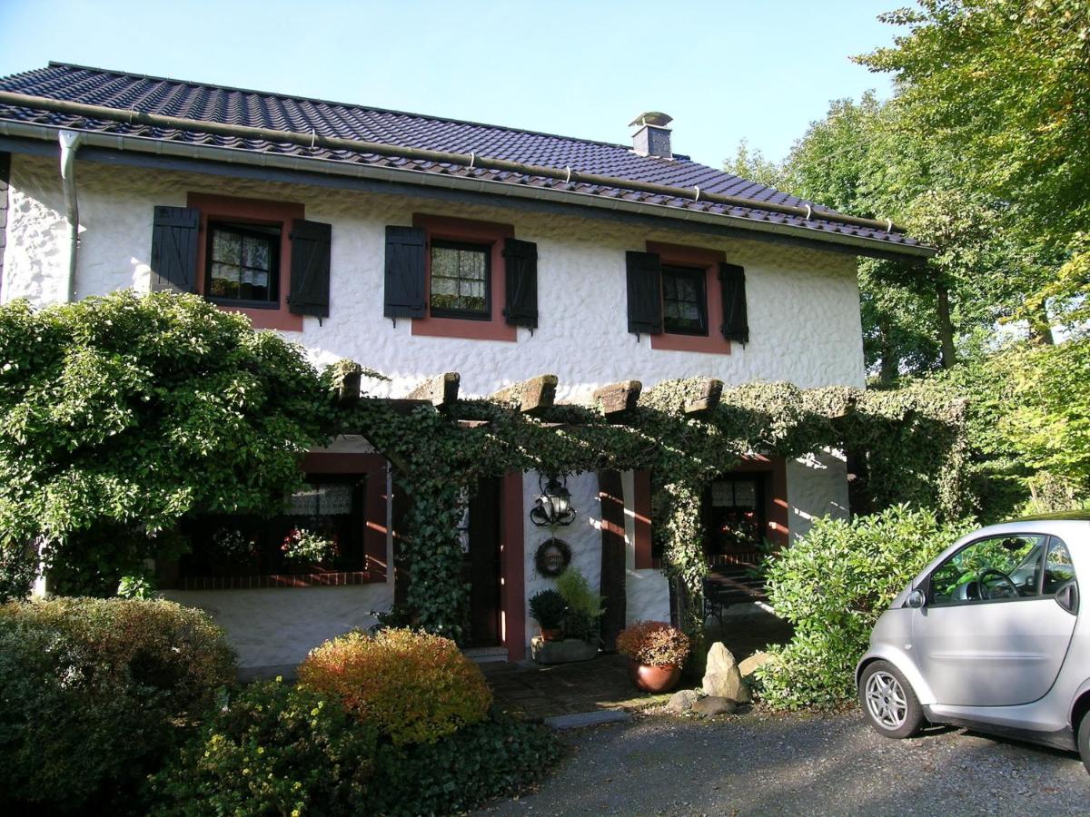 B&B Wirtzfeld - Ferienhaus Daniels - Bed and Breakfast Wirtzfeld