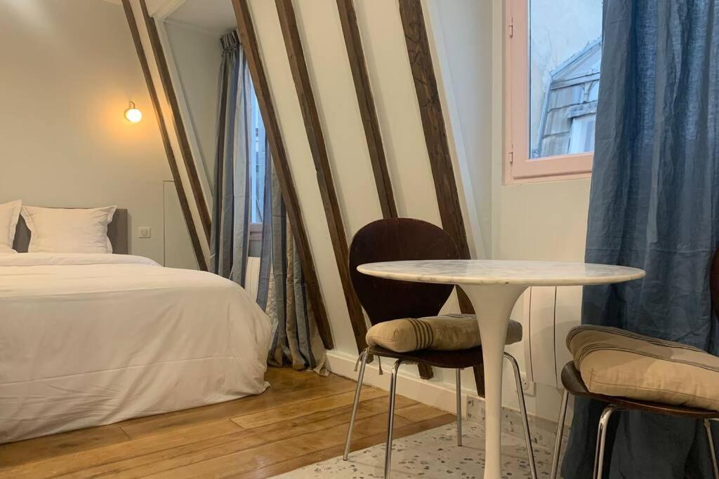 PARIS 4 LE MARAIS Hôtel de Ville LIFT C A - B&B