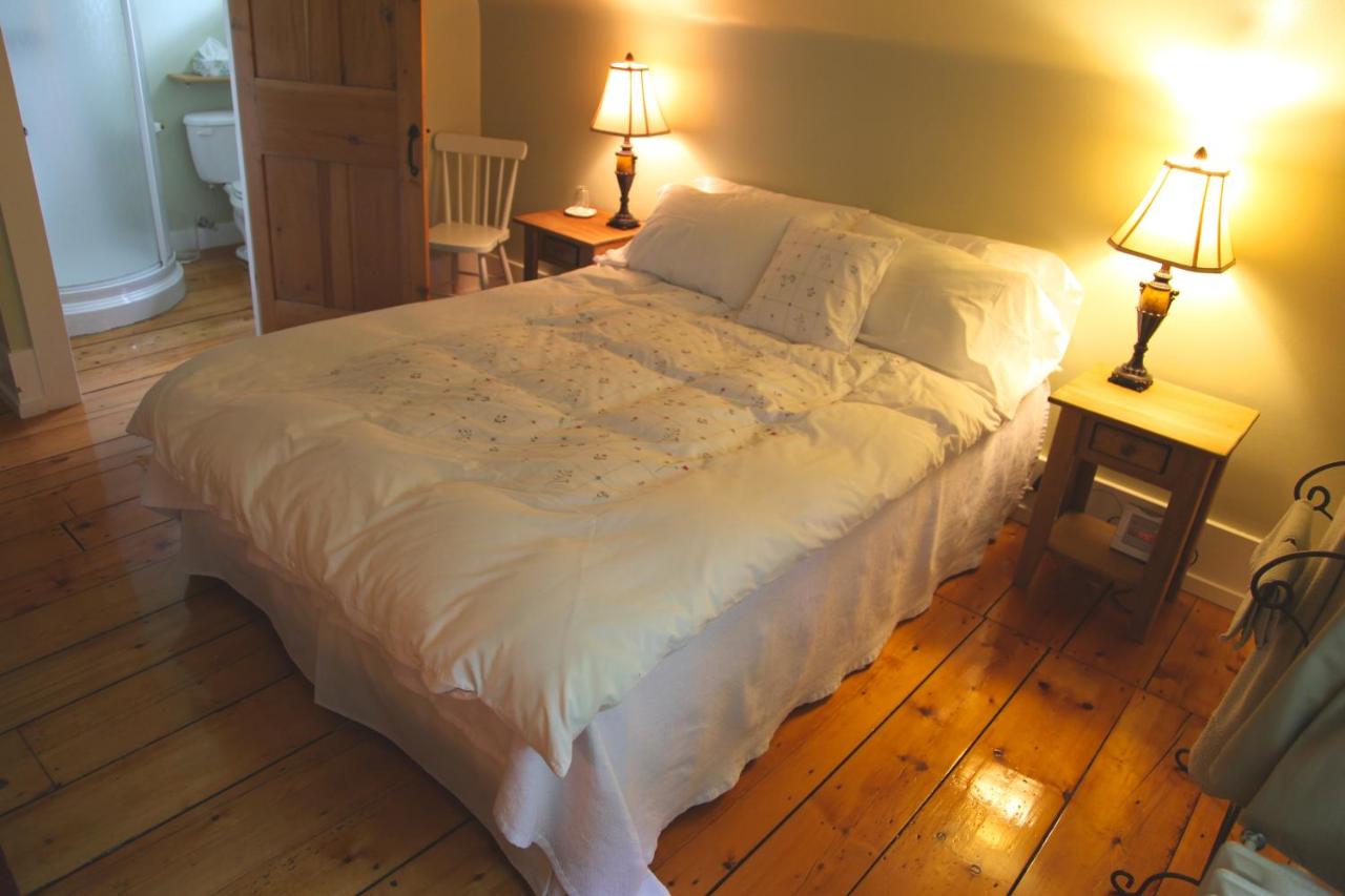 Zimmer mit Queensize-Bett