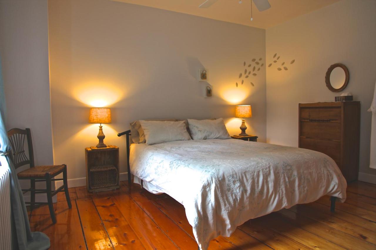 Zimmer mit Queensize-Bett